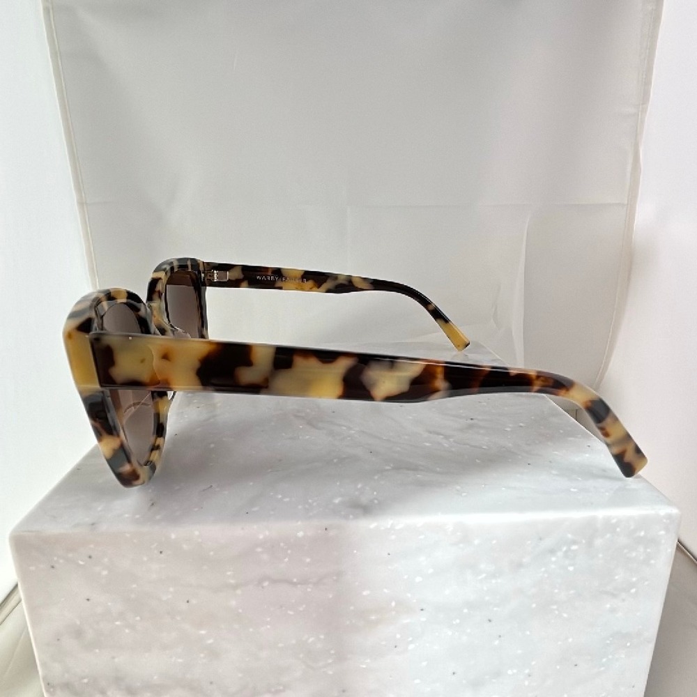 Warby Parker Aubrey Wide Sunglasses Tortoise Shell Brown Lenses 55-21-142 - Picture 2 of 6